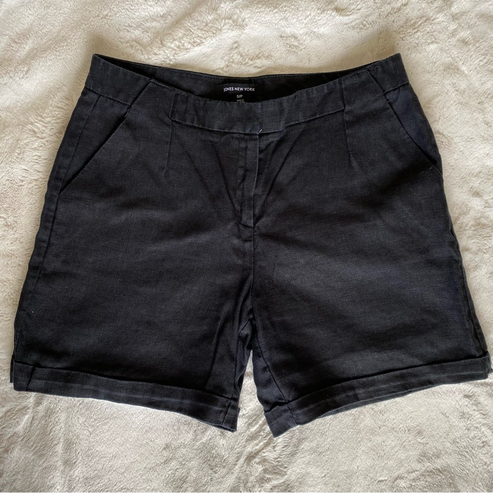Cuffed linen shorts